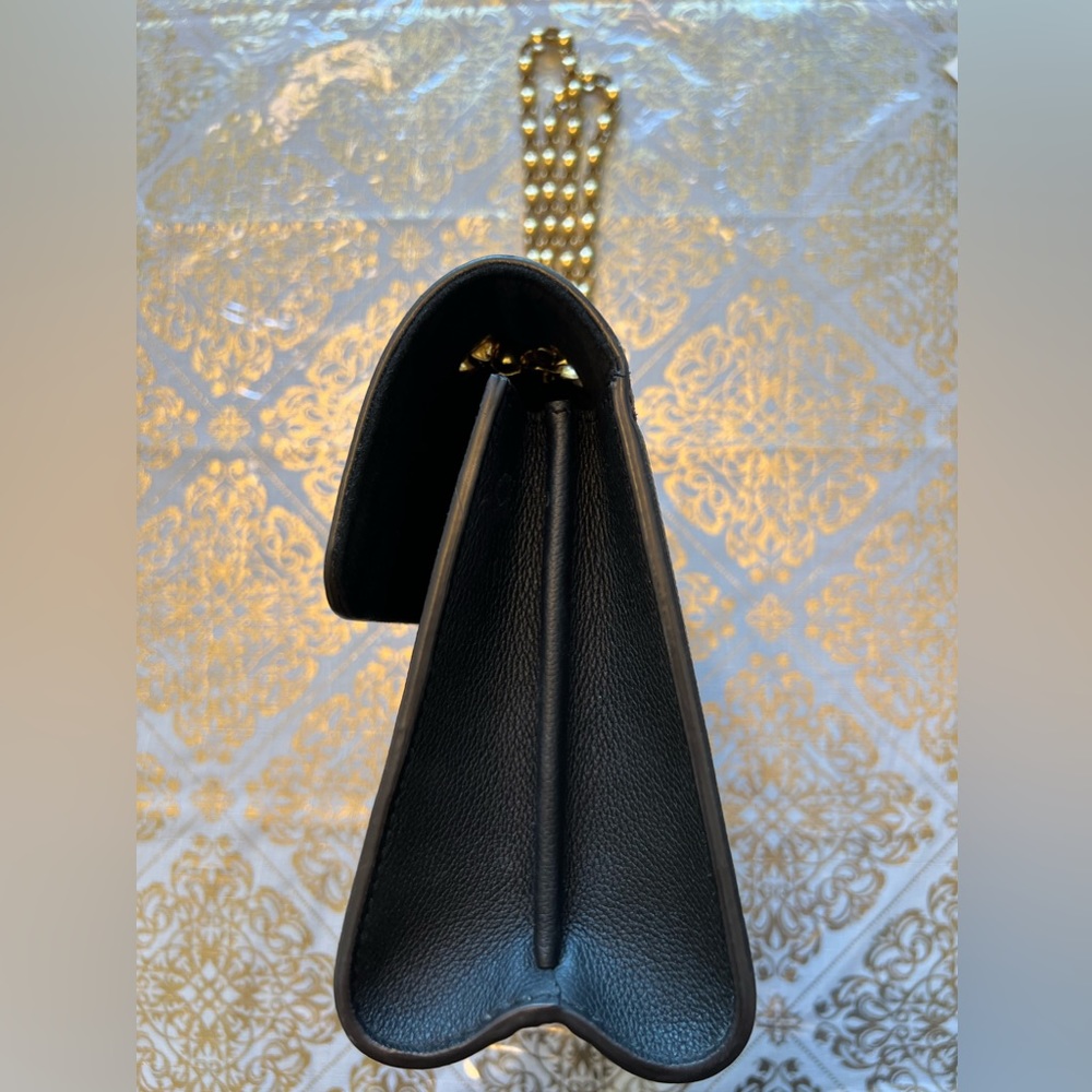 … VICTOIRE - Picture 8 of 12